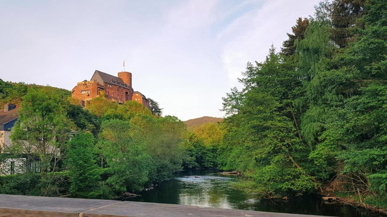 هيمباخ Hostel Burg Hausen المظهر الخارجي الصورة